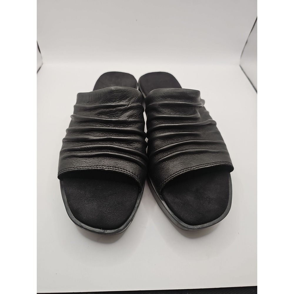 Munro Kala Lamb-skin Ruched Slide Sandal Black Sz 7.5M Soft Leather Minimal #234 - Picture 6 of 10